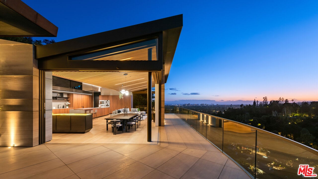 Estate Velvet