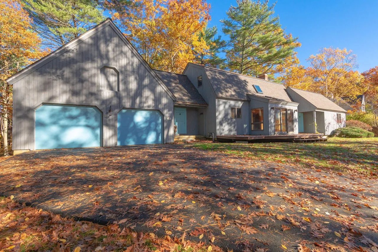 New Listing! 16 Captains Way, Kittery, Maine – $1,065,000
