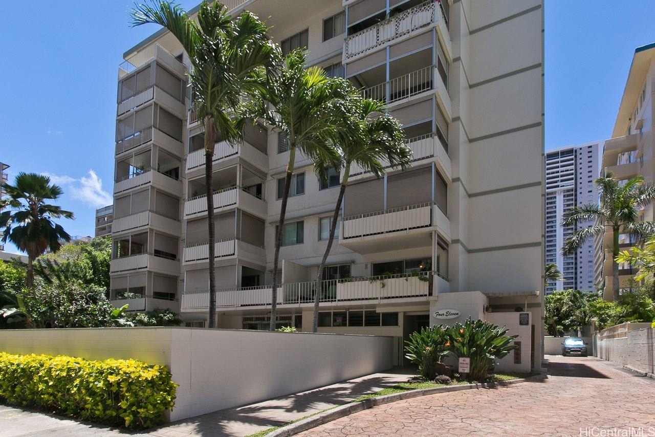 411 Kaiolu St #406