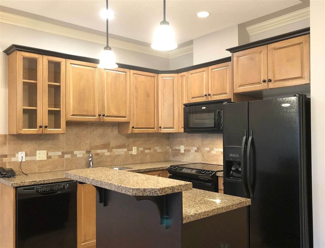 105-45893 Chesterfield Ave