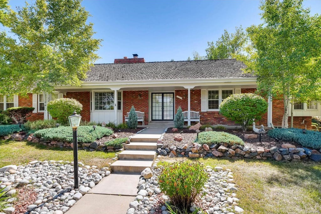 5550 Pemberton Dr