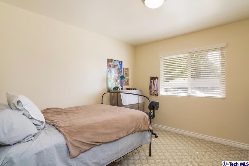 247 Crystal Ln