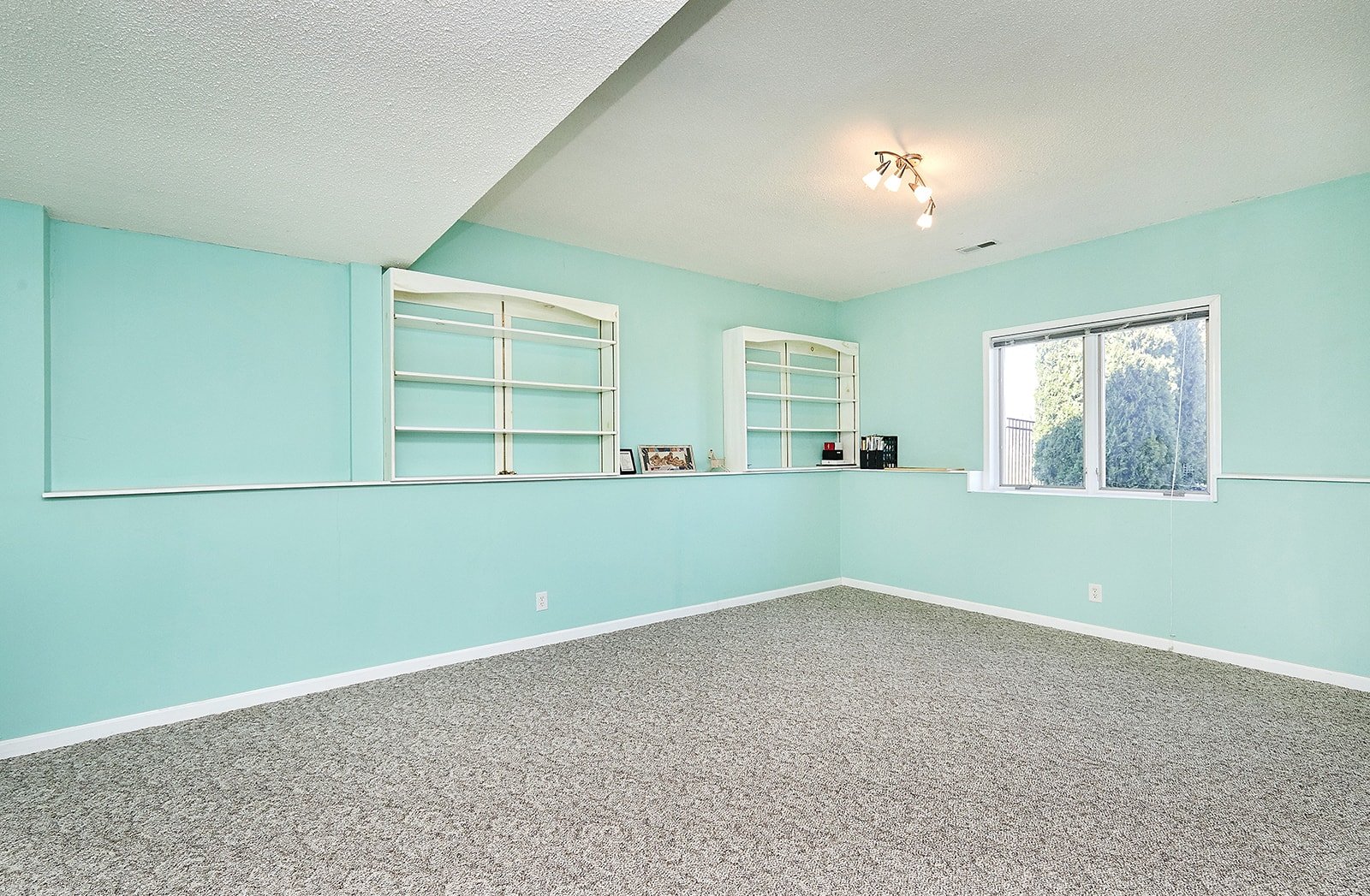 32869 Hideaway Lane