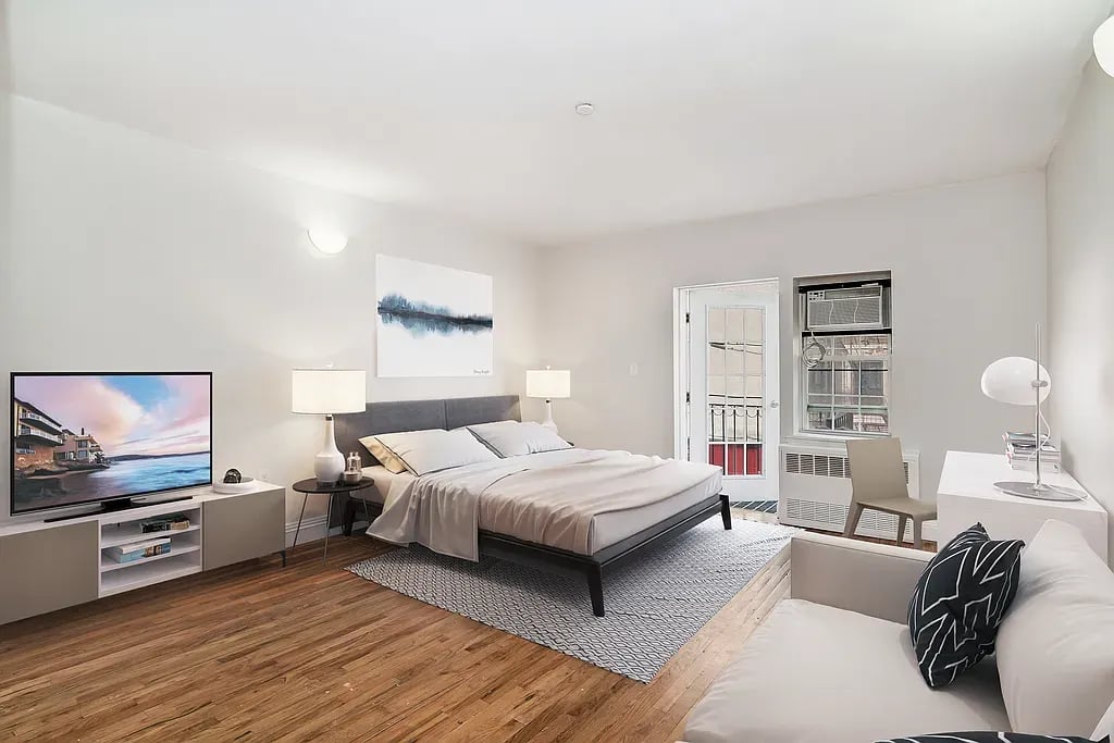 1240 Bedford Ave #2E