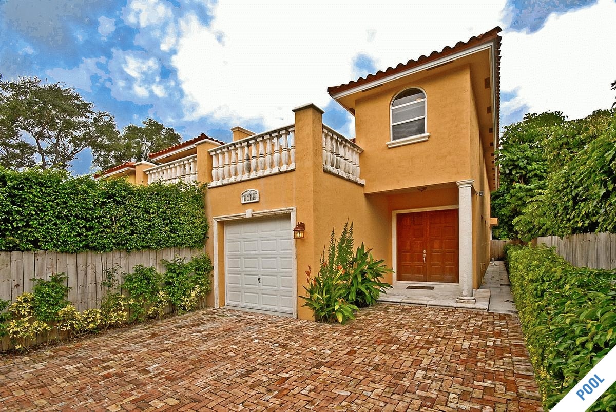 3138 Gifford Ln