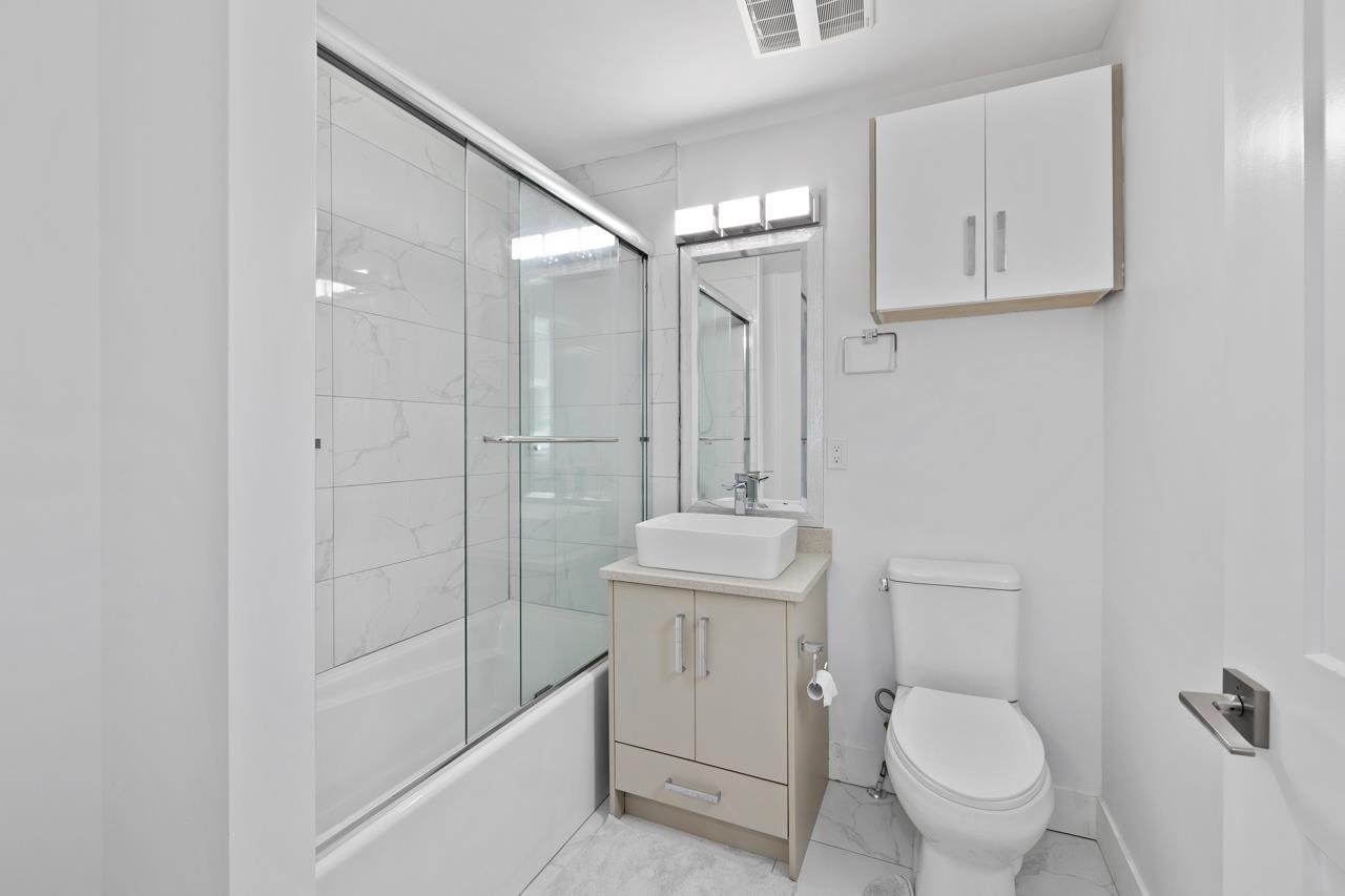 3143 Glen Dr