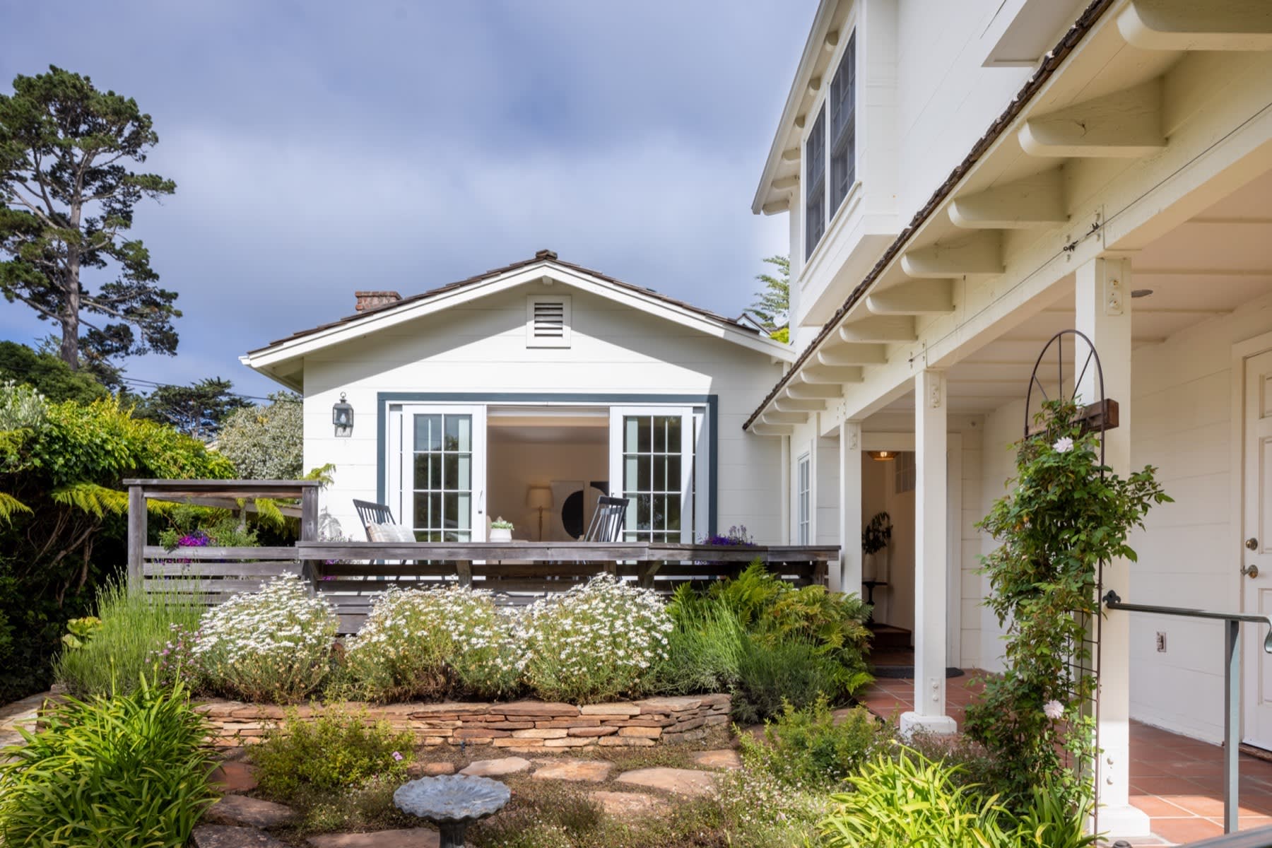 Enchanting Carmel Beach Cottage