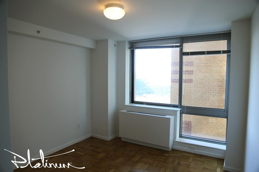 505 West 37th Street, Apt 34D