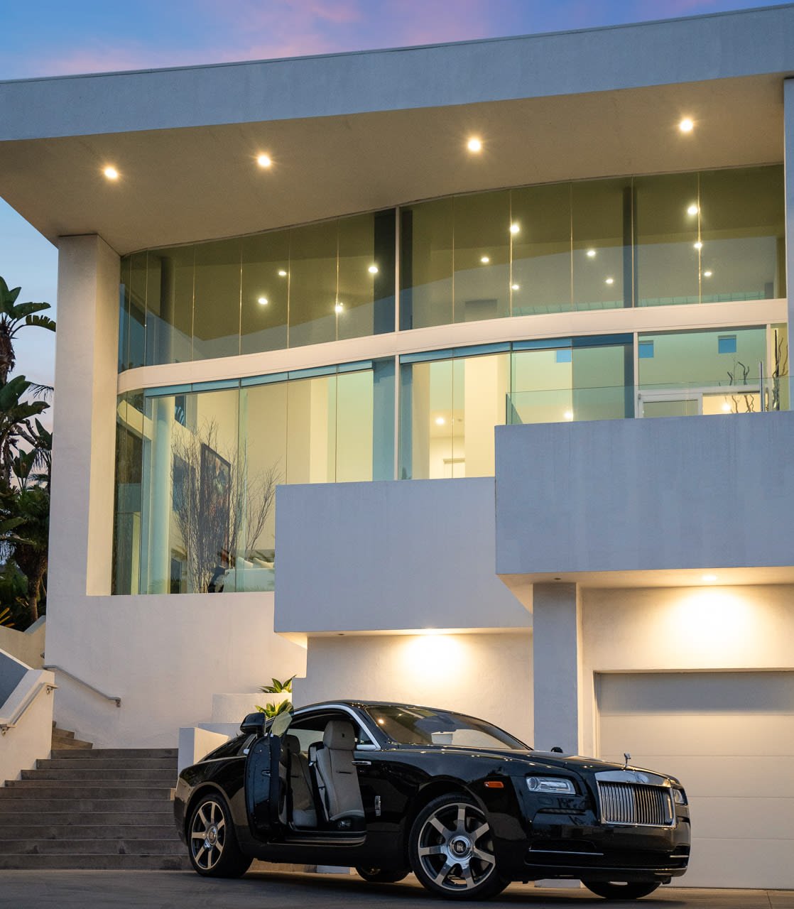 Private Modern Beach Estate | Luxury Shorter-term Lease