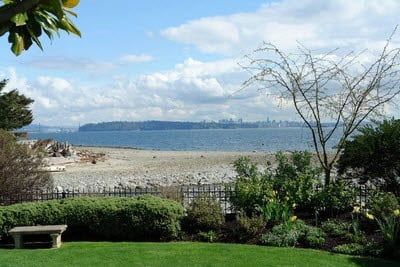4340 Ross Cres