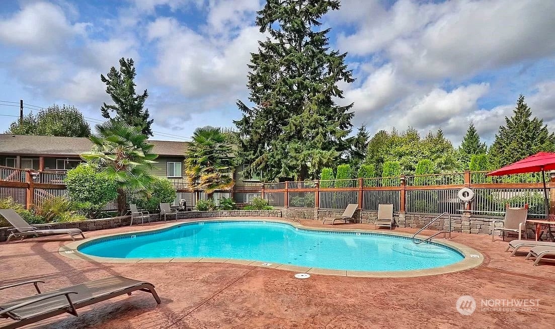 C110-21307 48th Ave