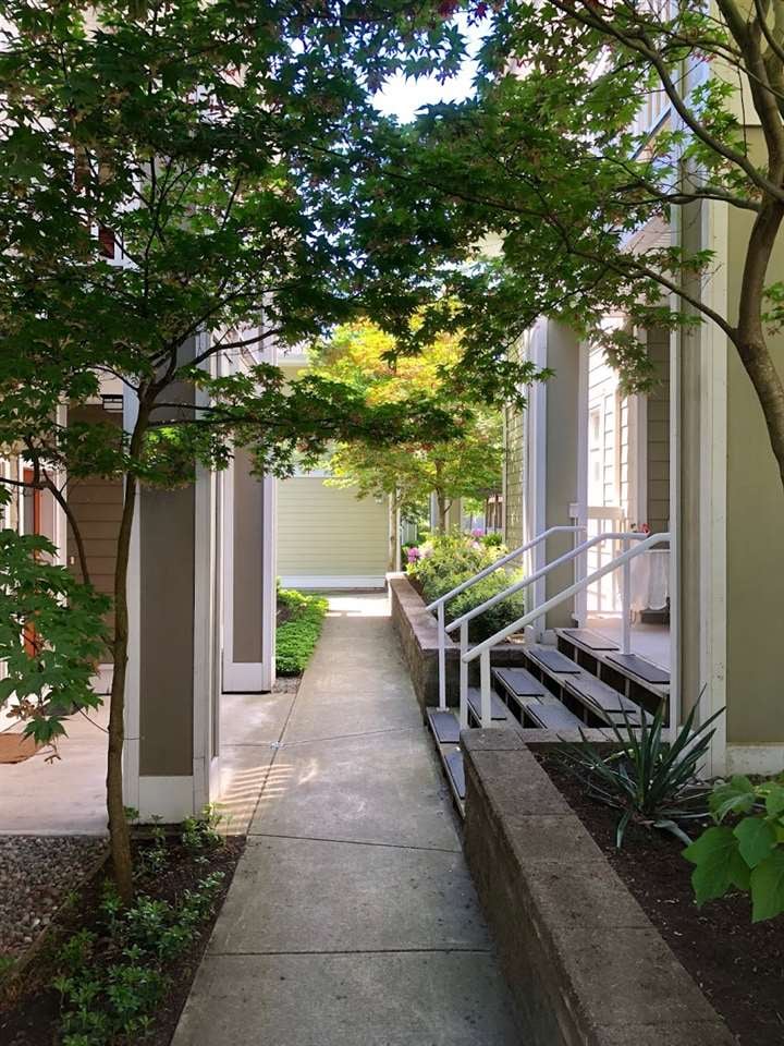 62-7388 Macpherson Ave