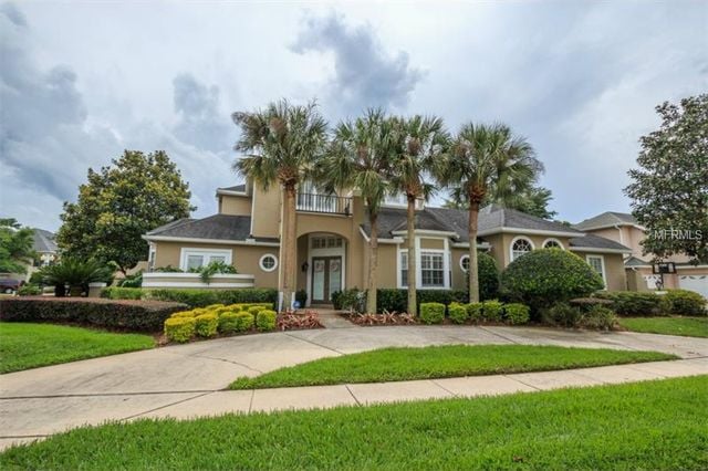 2880 Old Castle Dr