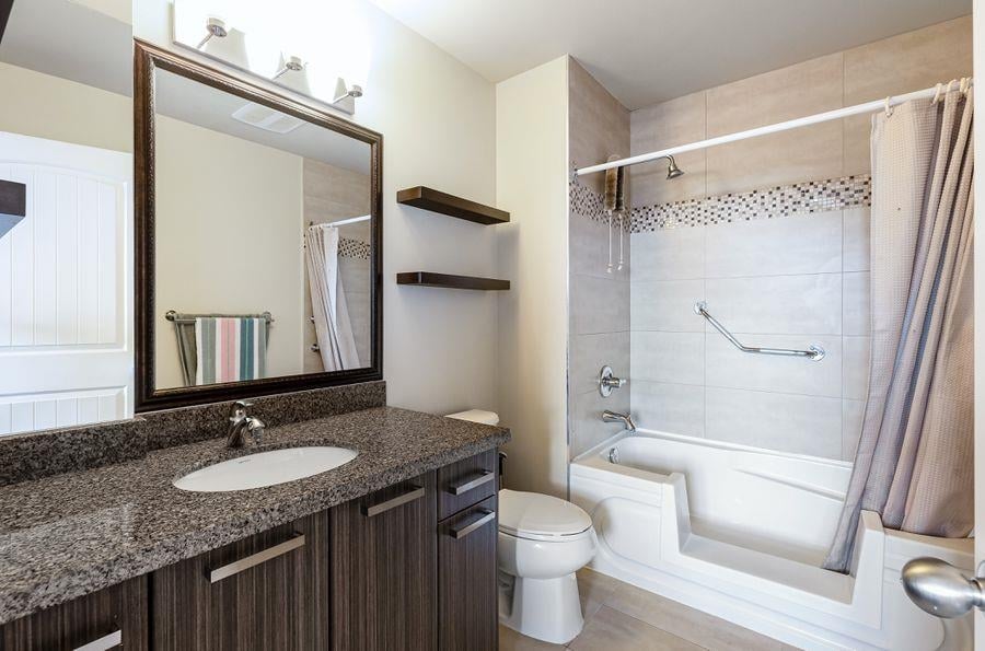 405-3255 Smith Ave