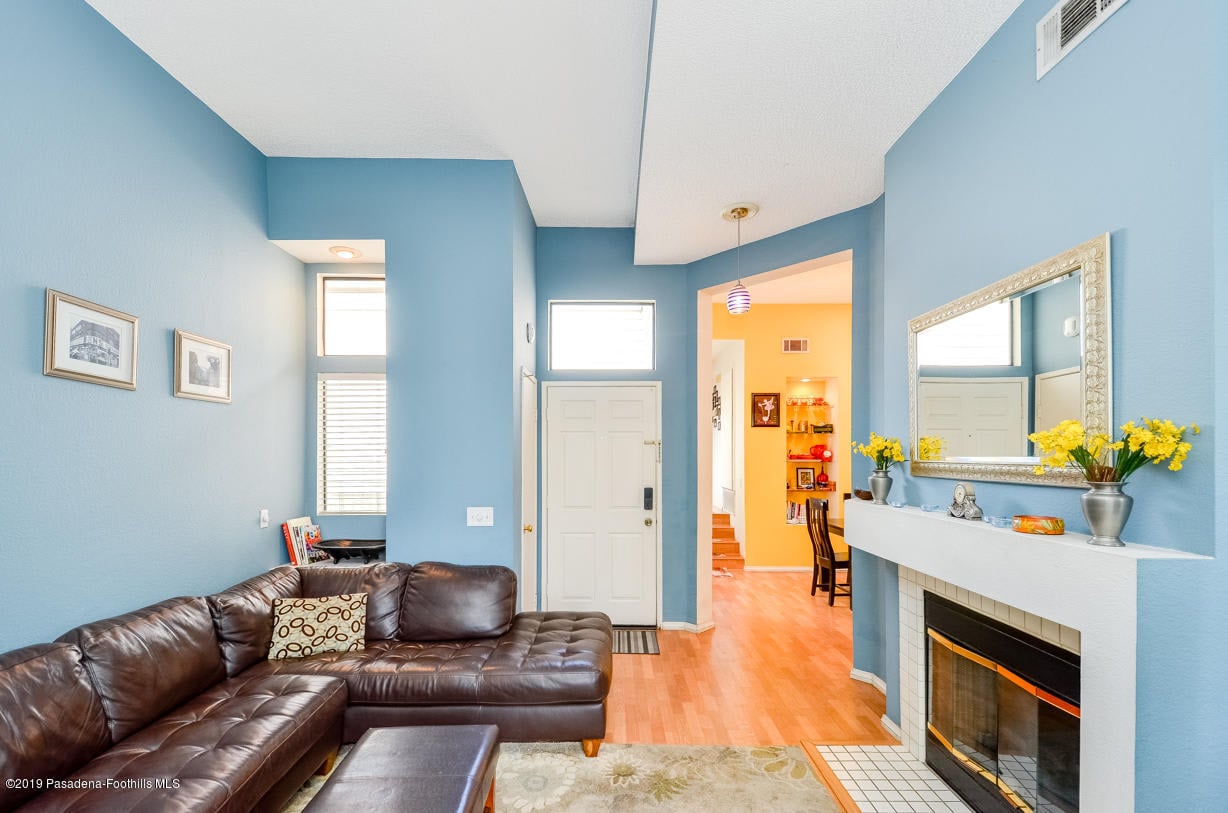 4900 N Grand Ave, #218