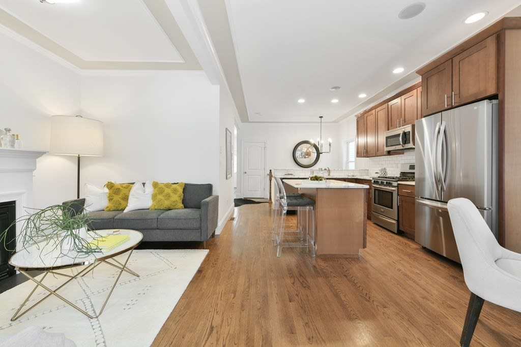 5 Flint Pl, Unit 1