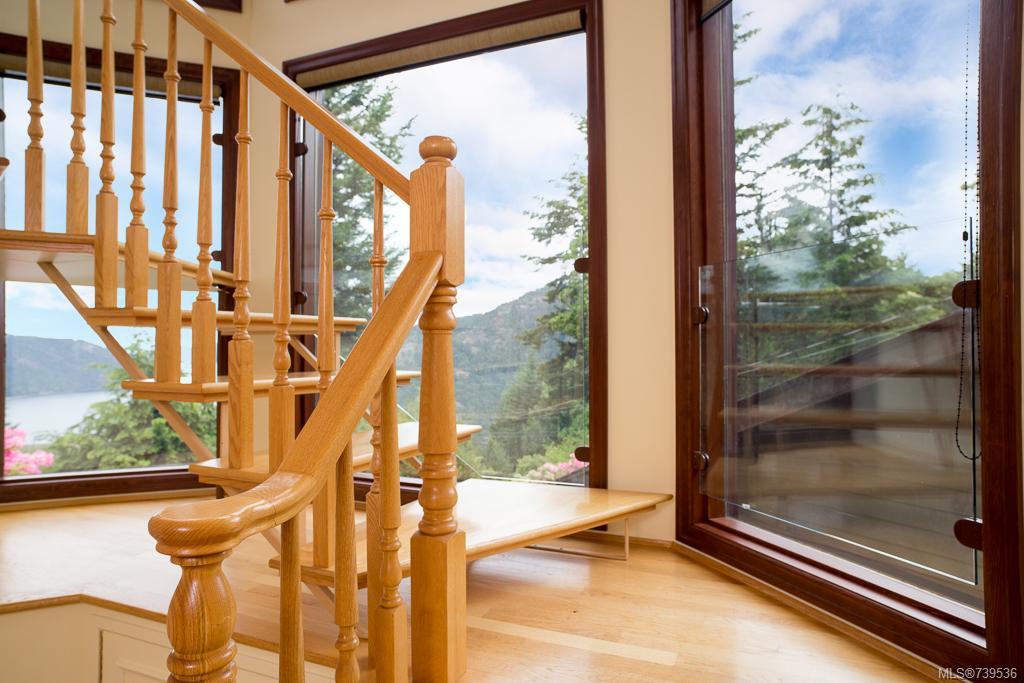 4286 Camsusa Rd, Malahat