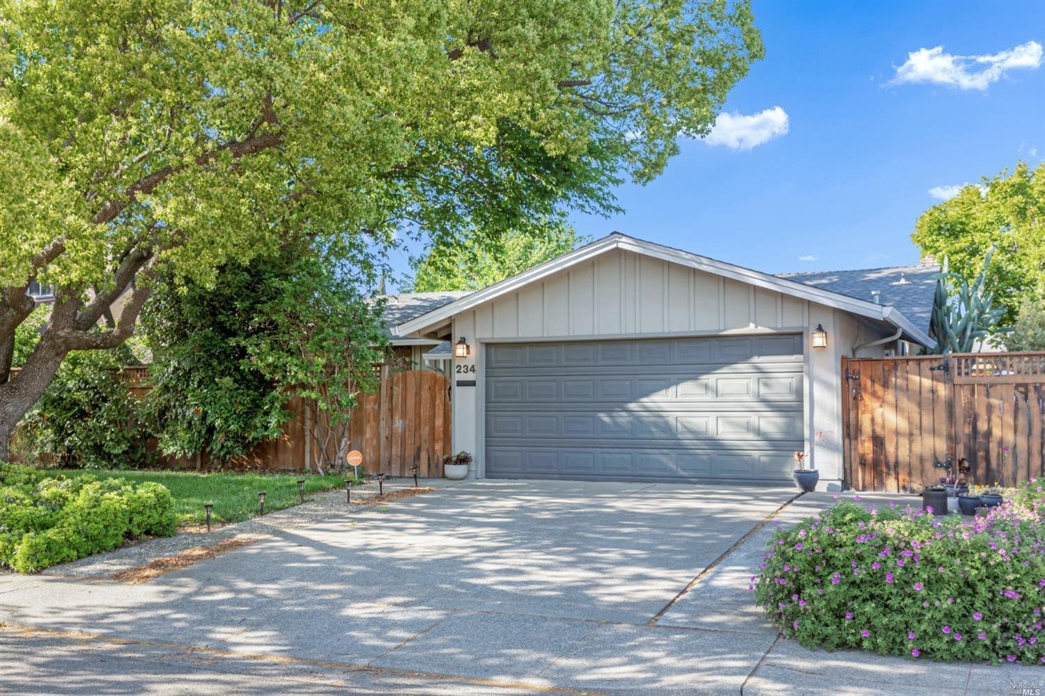 234 Daffodil Dr