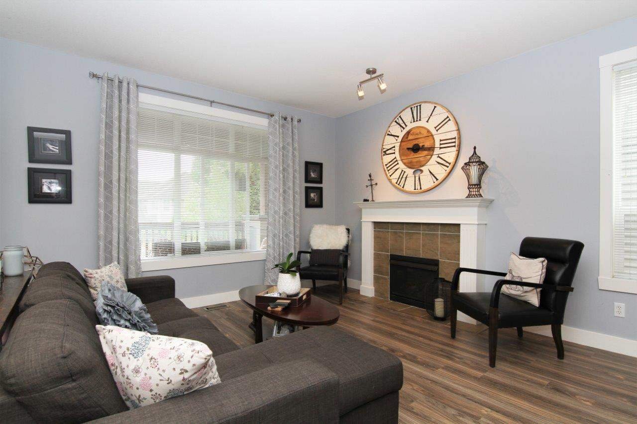 24333 103a Ave