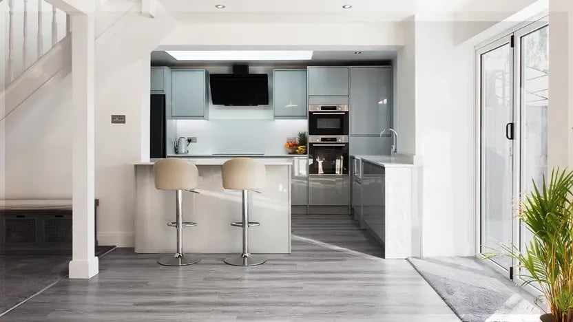 The Gray Vinyl Flooring Debate: A Fading Trend or a Timeless Choice?