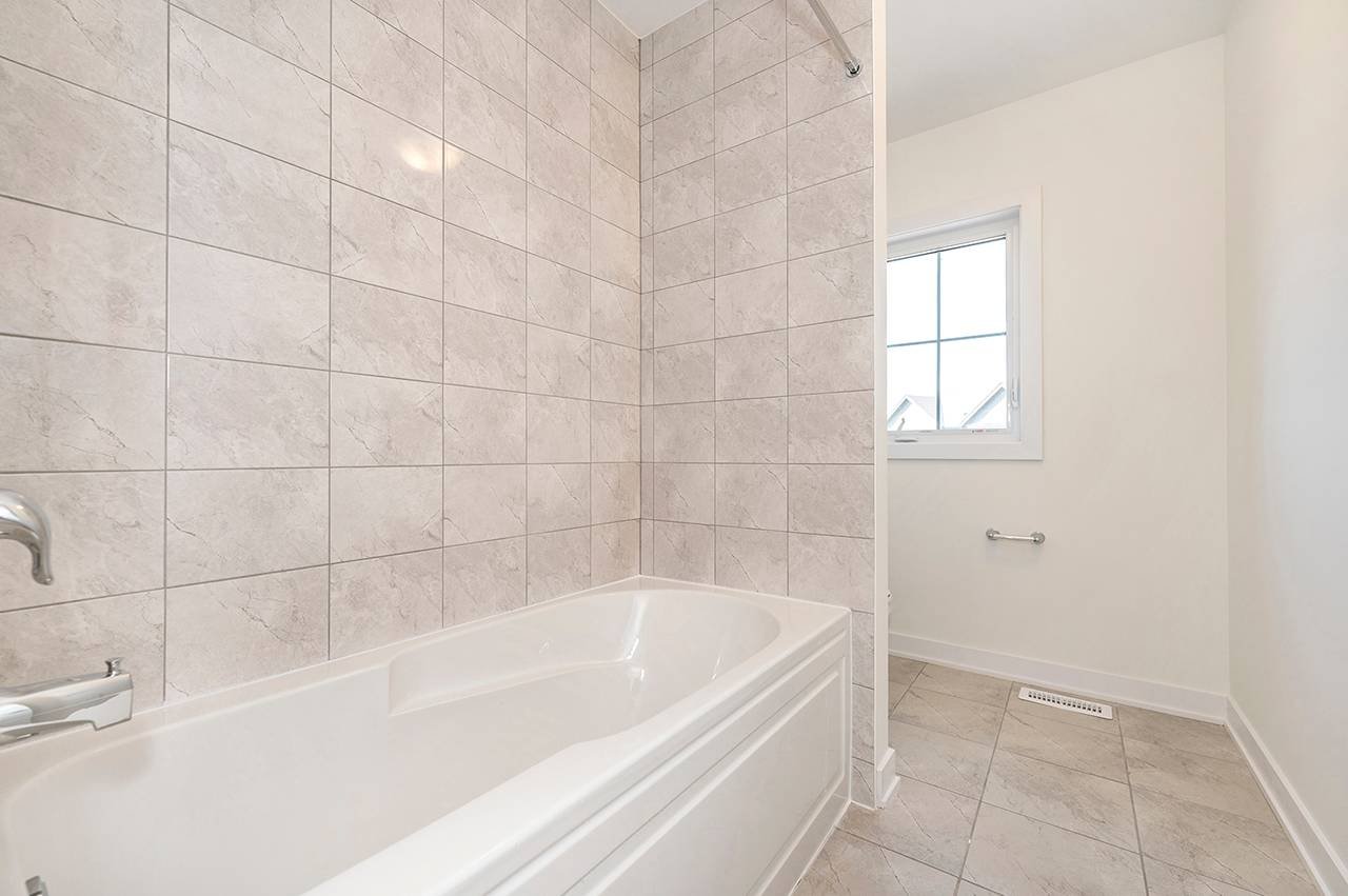 194 Aviron Cres