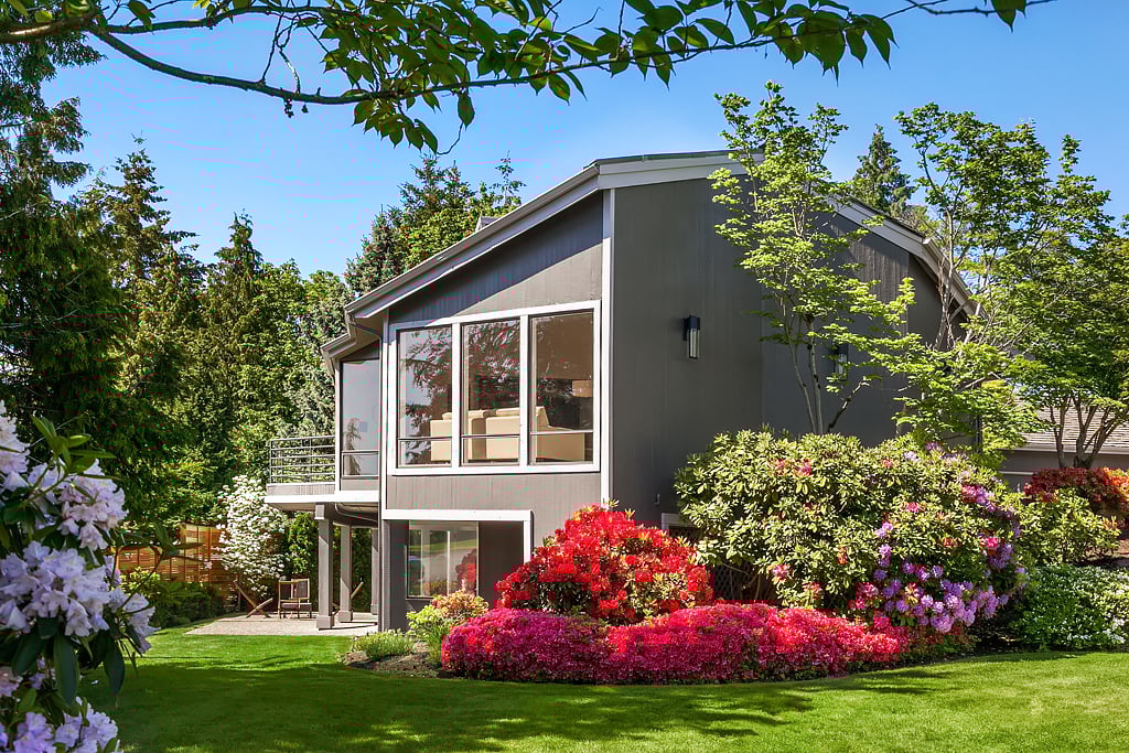 Just Listed | Brilliant Modern Living Views