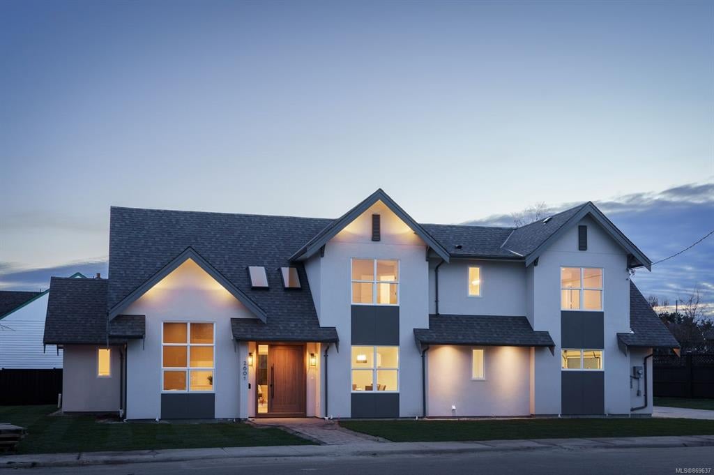 2601 Burdick