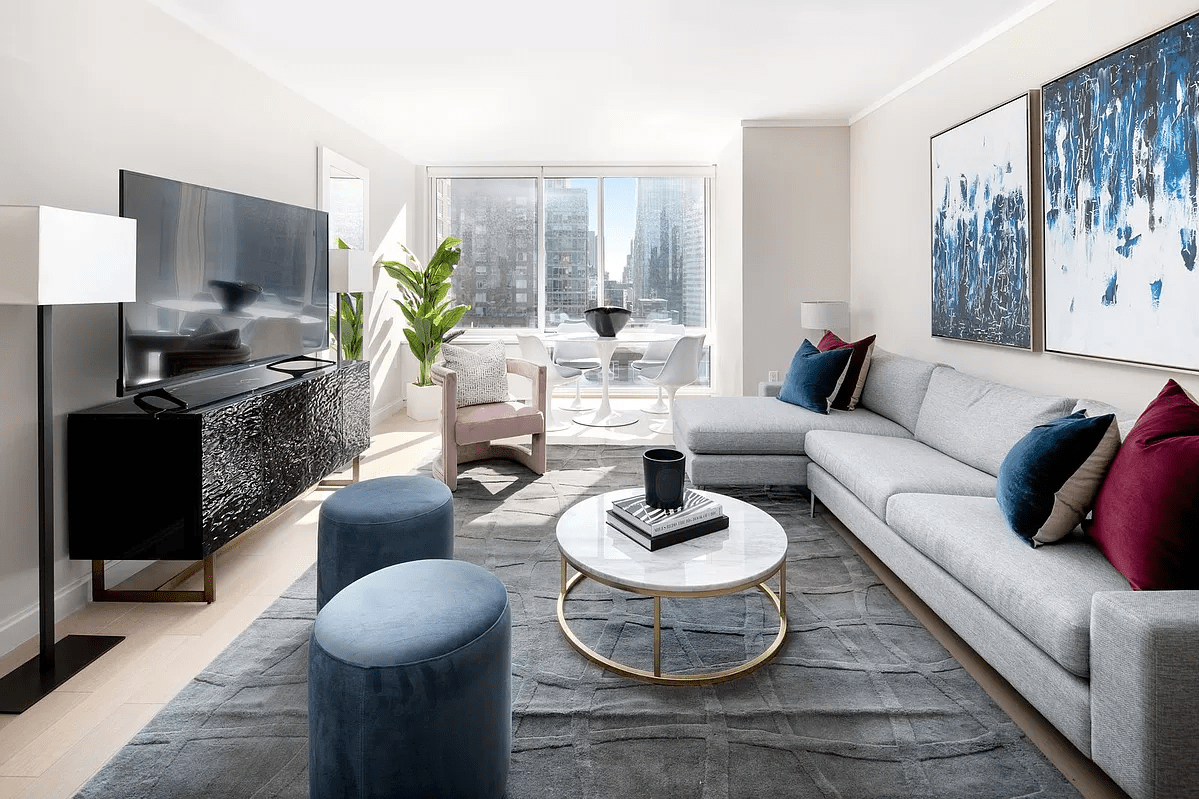 212 Warren Street, #19A
