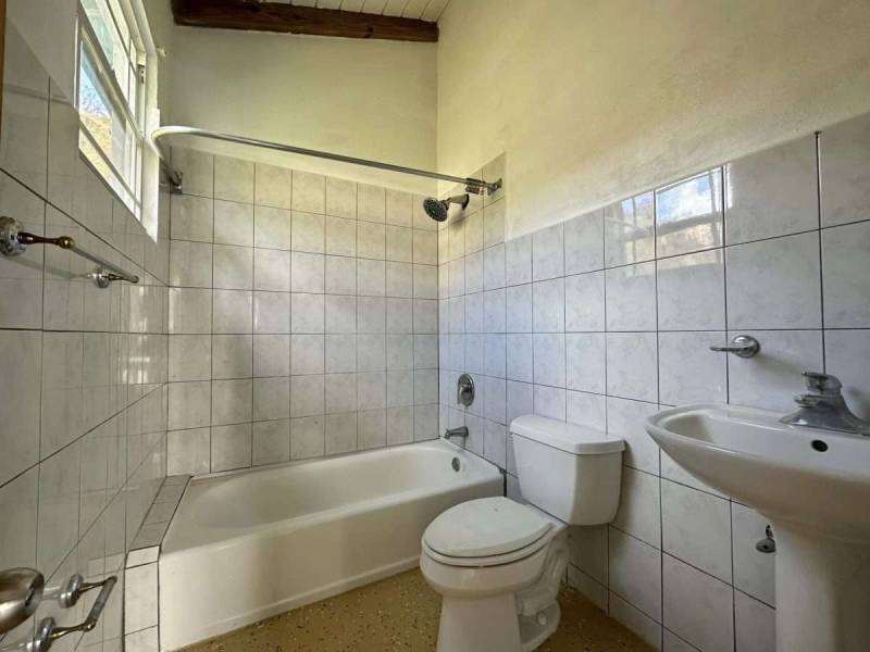 299 Parham Town 4 Bedrooms