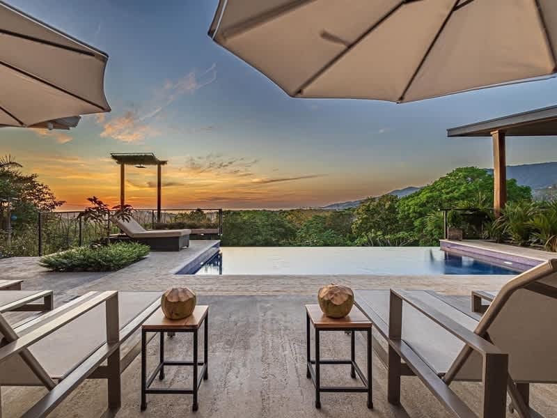 Casa MK, a stunning 5-bedroom Ocean View Home