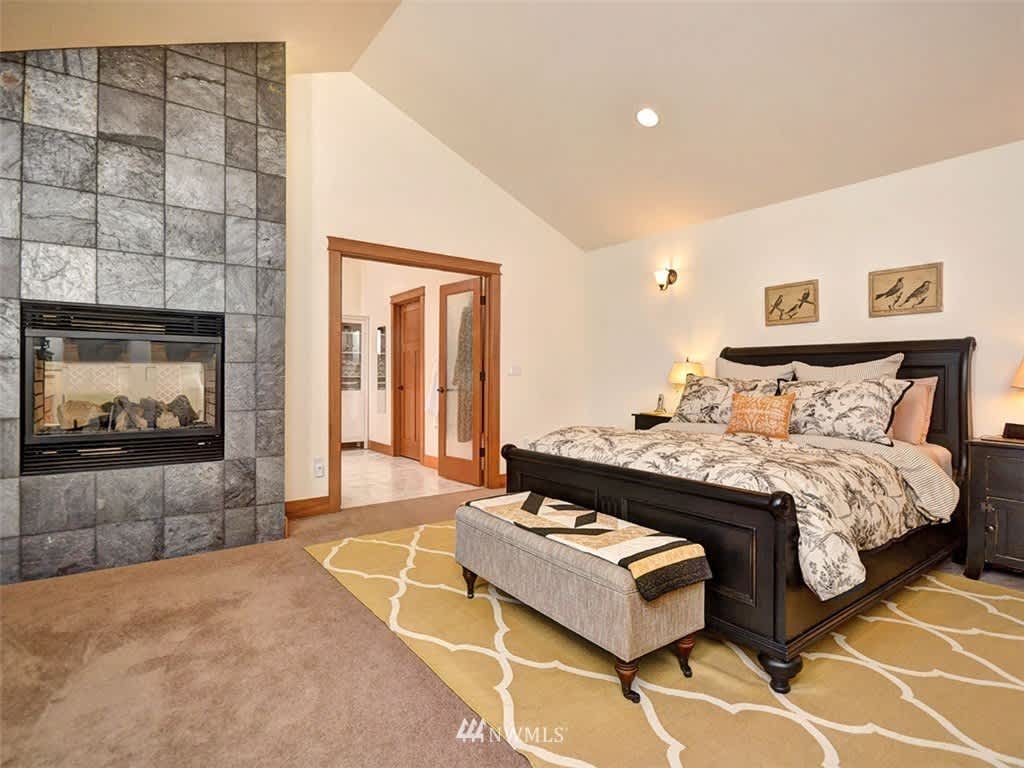 509 NW 195th St