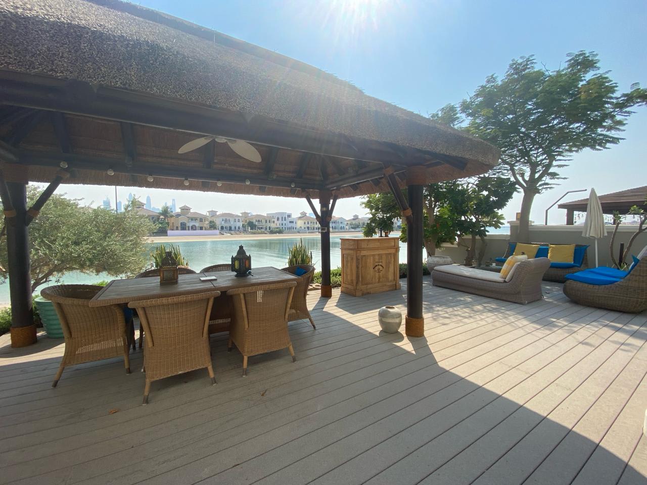 Luxurious 5-Bedroom Villa in Palm Jumeirah