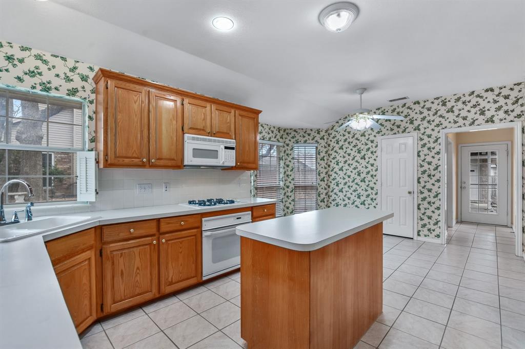 1417 Deer Trail