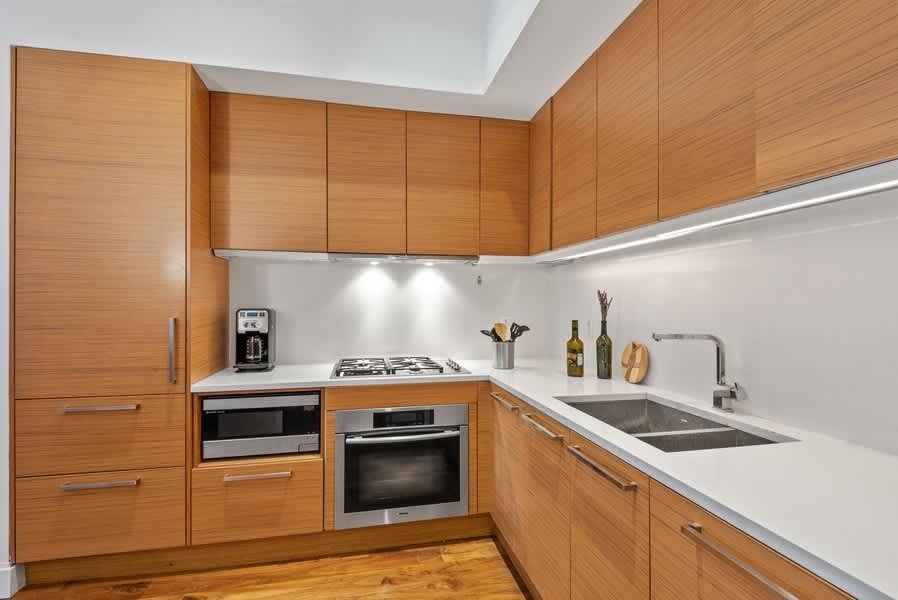 140 W 22nd St Unit 3E