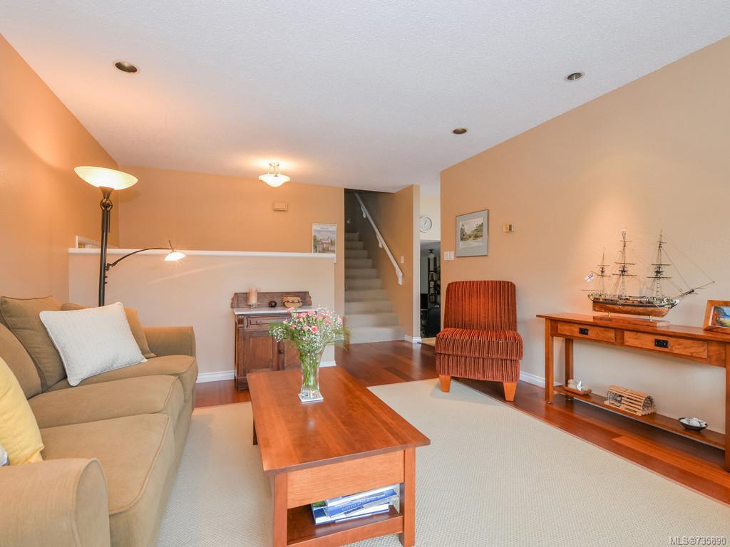 4426 Valmont Pl