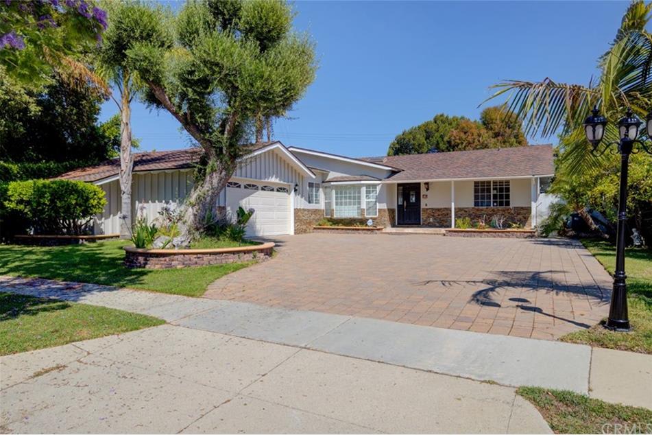 29 Silver Spring Dr