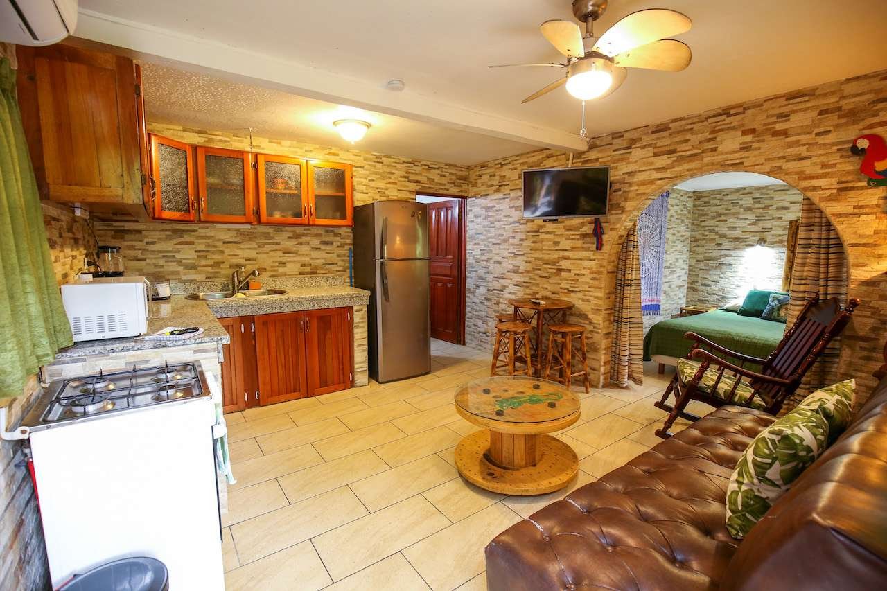 CASA MARIPOSA CONDOMINIUM IN THE HEARTH OF MANUEL ANTONIO