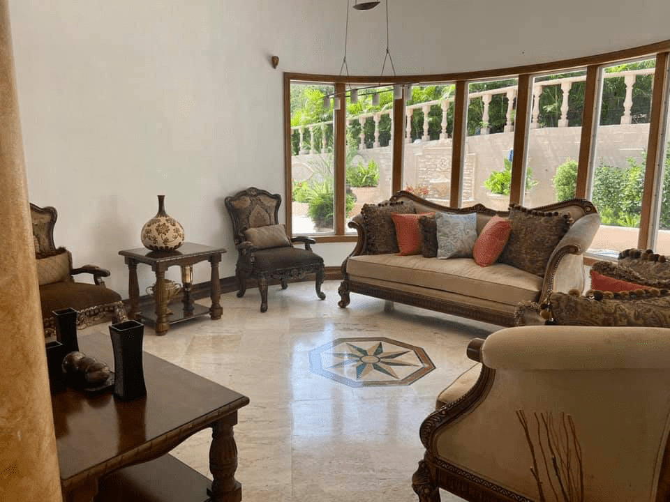 565 Parham Town 7 Bedroom Villa