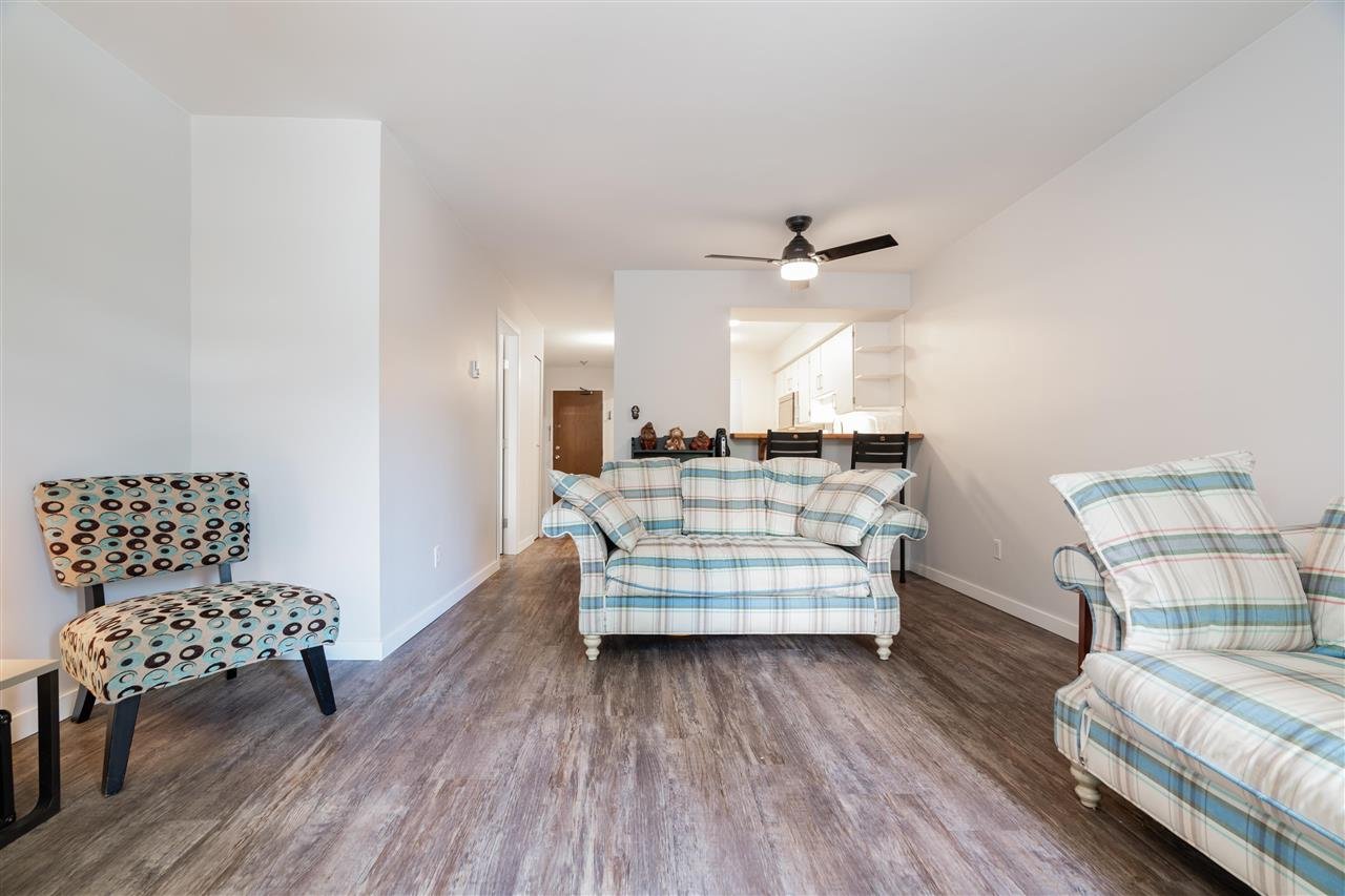 210-5294 204 St