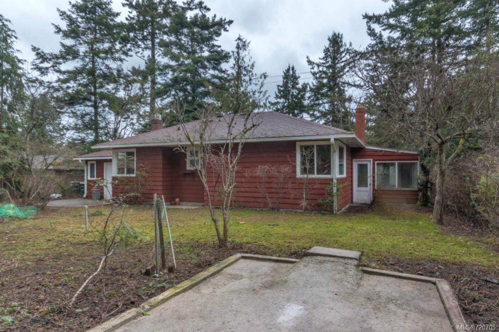 2675 Arbutus Rd