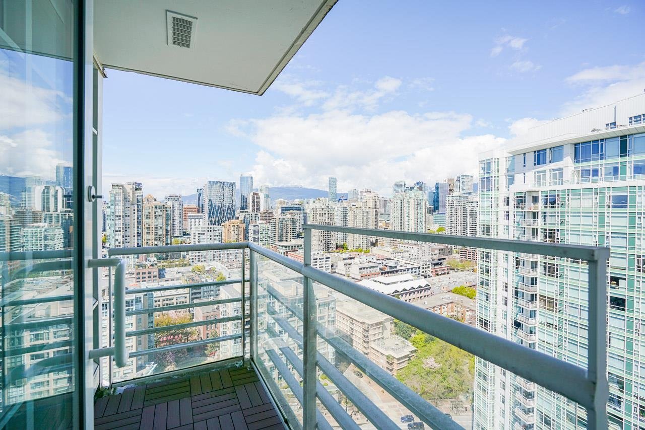 3205-1199 Marinaside Crescent, Vancouver