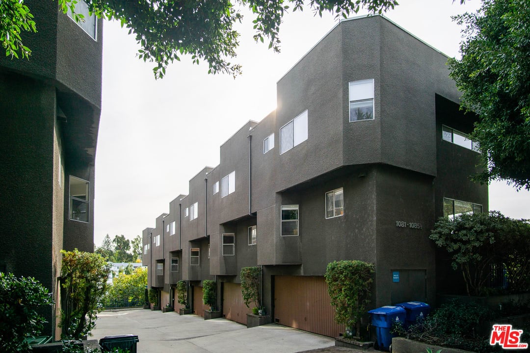 1085 West Kensington Rd