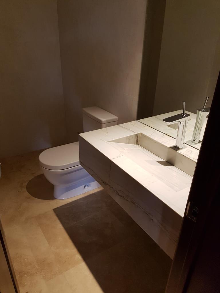 Remodeled Full Floor Condo, Escazu, San Jose