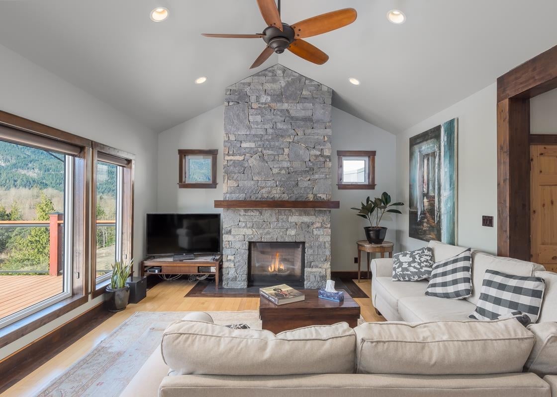 41185 Rockridge Pl