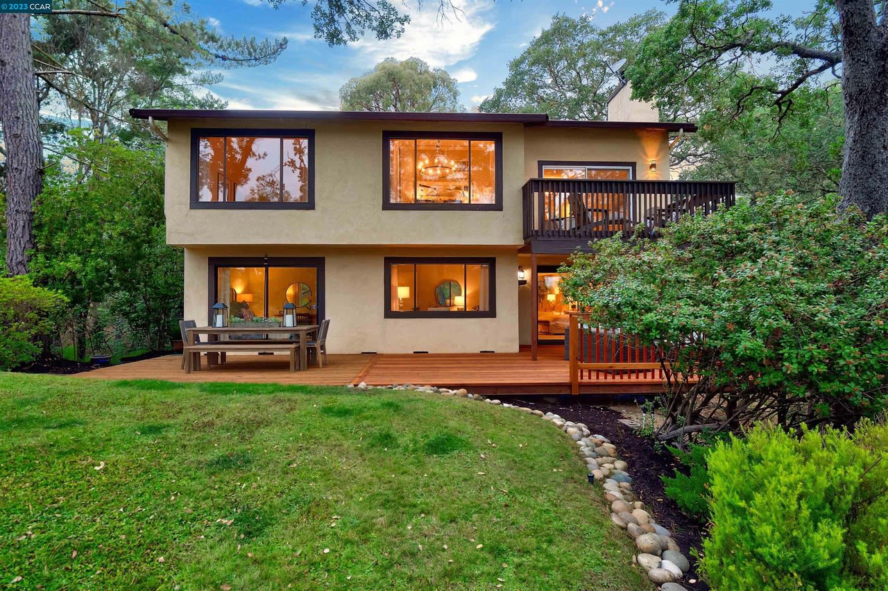 27 Saint Julie Court