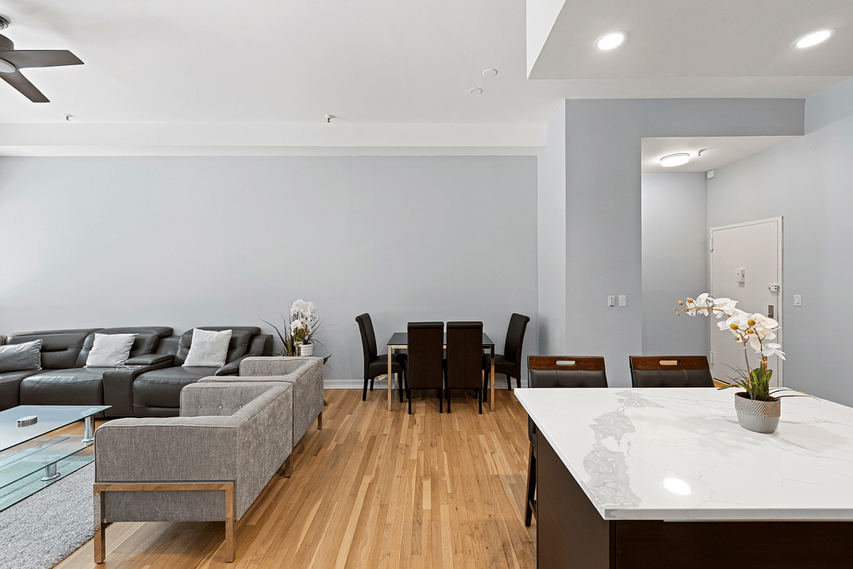 138-140 W 23rd St #2C