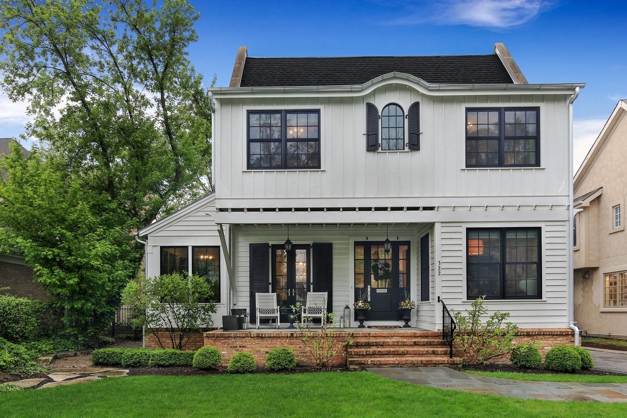 Impeccable Craftsmanship In This Sophisticated Modern Home