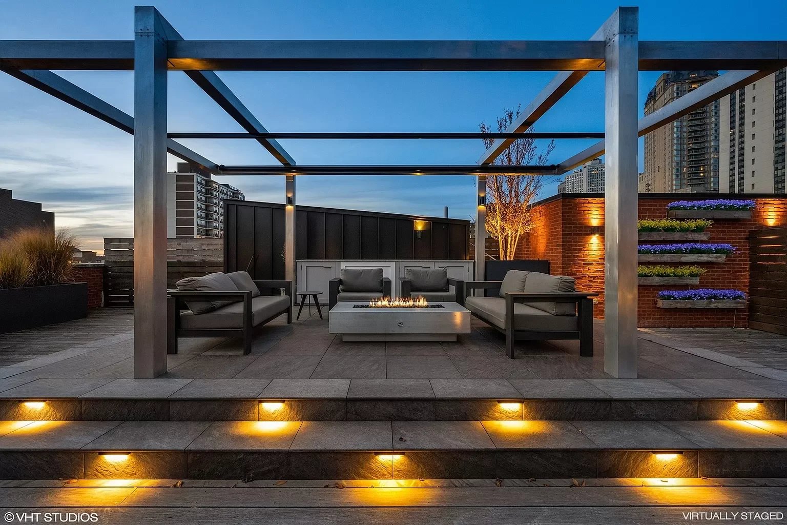 445 W Arlington, Unit 4W