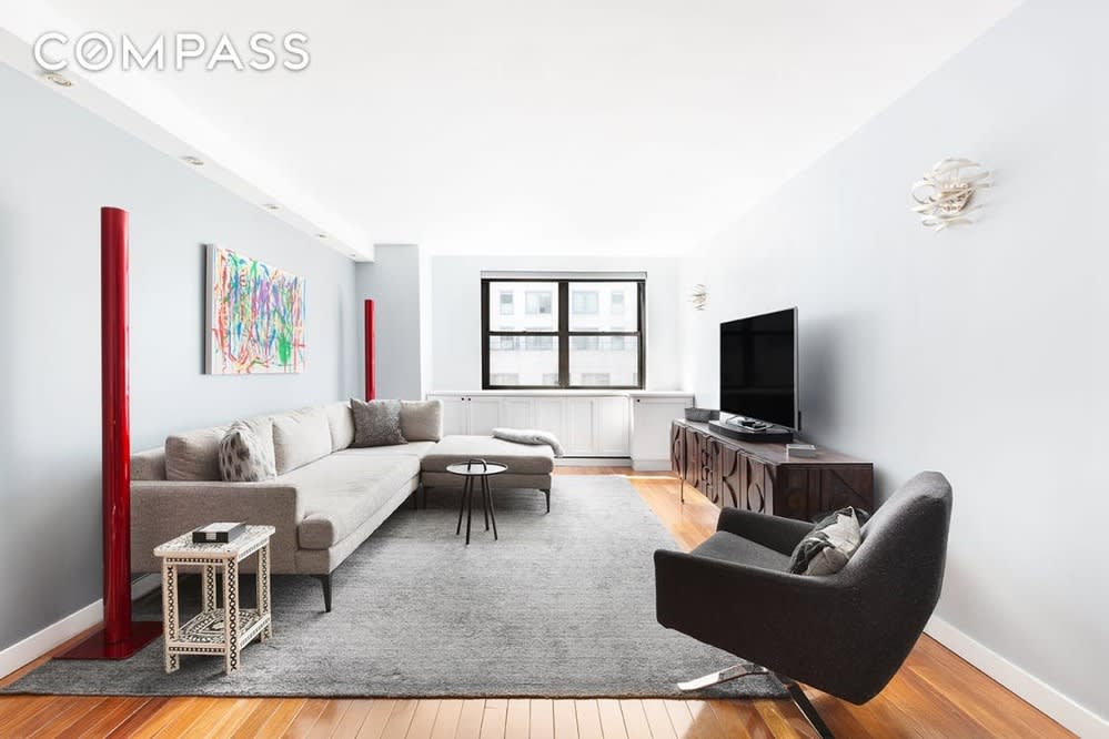 200 E 24th St Unit: 1803