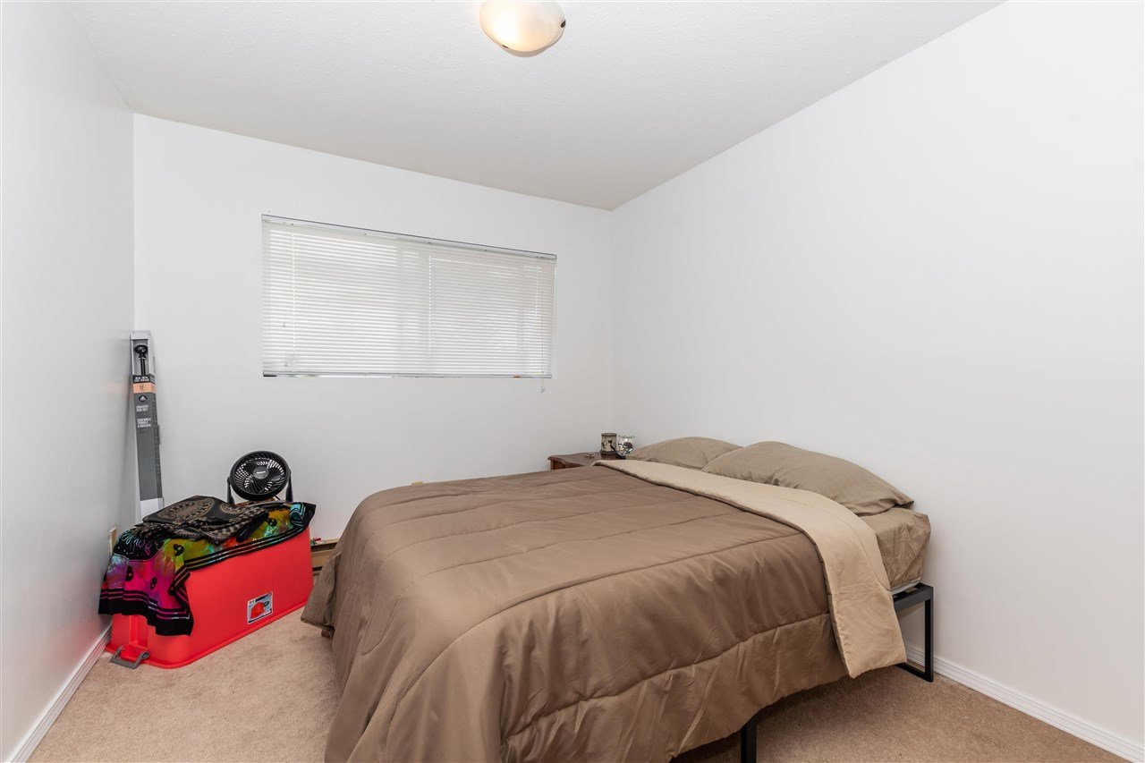 207-33850 Fern St